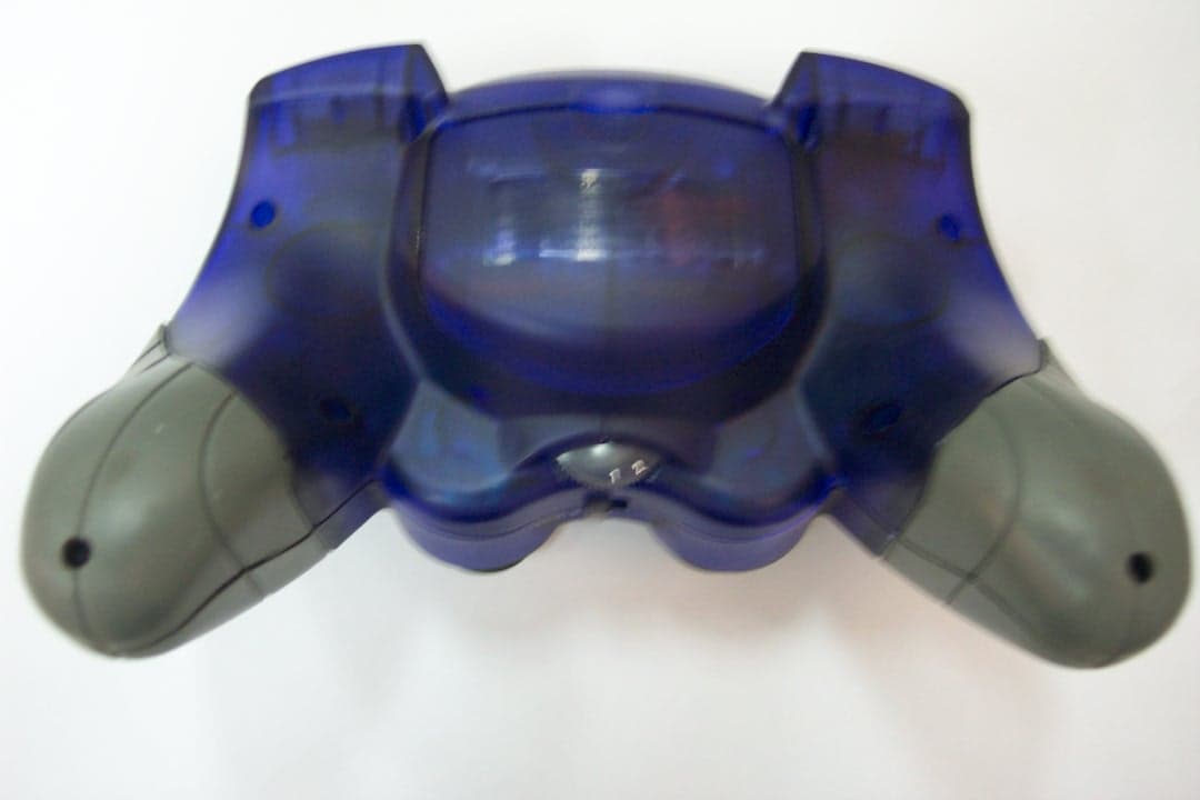 Wireless Game Pad - FCC ID OJJRC73610 - Radica Games Ltd. (2)
