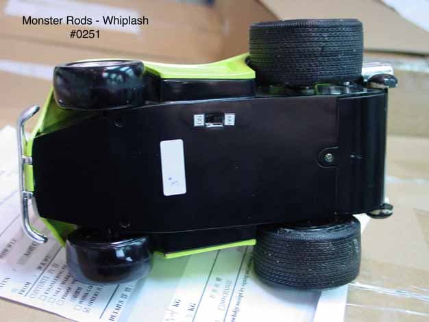 49.82-49.90 MHz Wireless R/CRX - FCC ID OKP0250B - WowWee Group Limited (2)