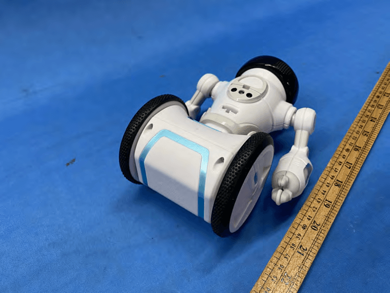 MiP 2.0 Arcade - FCC ID OKP0842 - WowWee Group Limited (2)