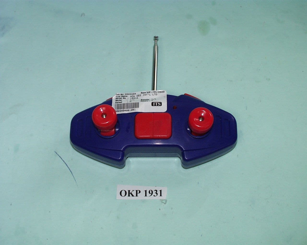 DXX - Part 15 Low Power Communication Device Transmitter - FCC ID OKP1931 - WowWee Group Limited