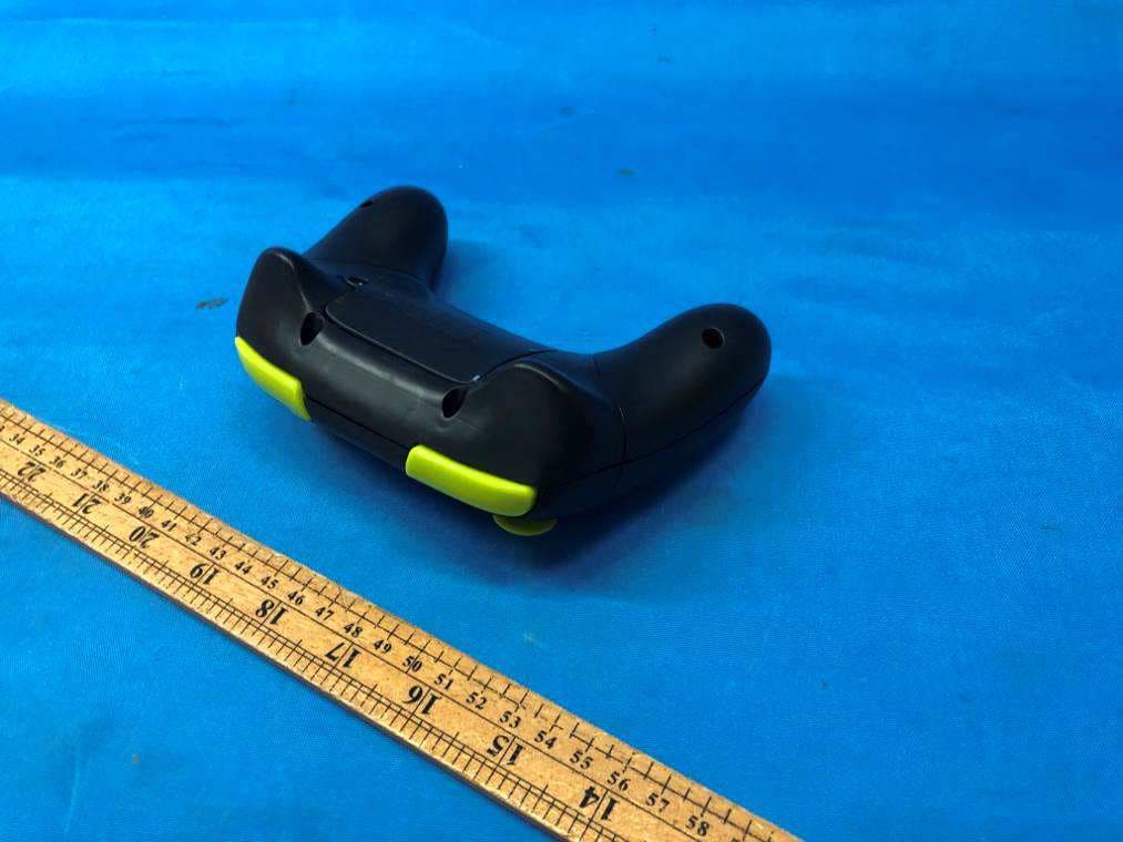 Hydraquad (2535, 2XXX - 2XXX (XXX - from 000 - 999)), Hydraquad - 1/2 Pallet (2538), Hydraquad Endcap (24 Pcs) (2539) - FCC ID OKP2535 - WowWee Group Limited