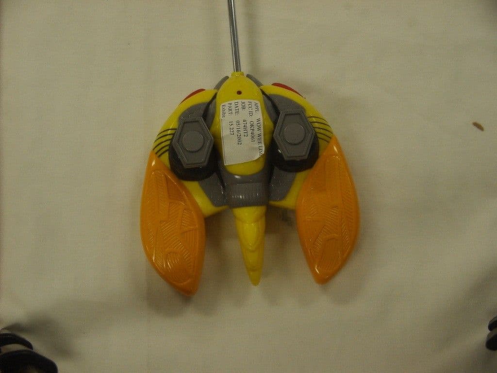 27 MHz R/C Toy Transmitter - FCC ID OKP4061 - WowWee Group Limited
