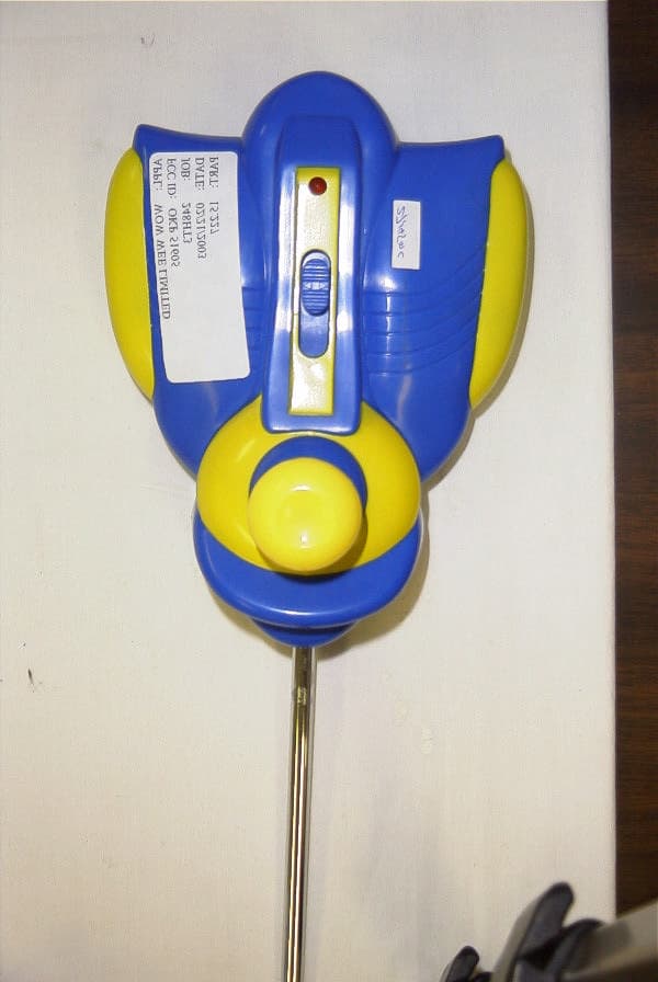 27 MHz Wireless R/C Toy - Receiver - FCC ID OKP51605 - WowWee Group Limited (2)