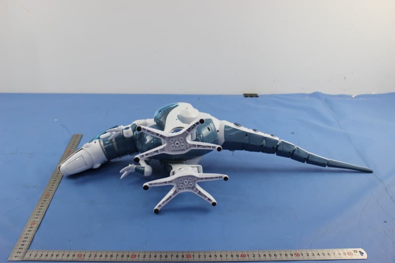 Roboraptor Blue - FCC ID OKP8017 - WowWee Group Limited (2)