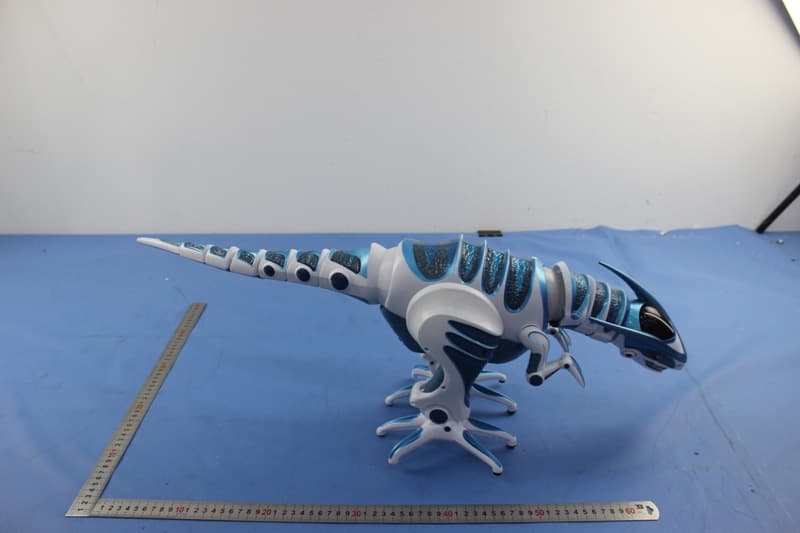 Roboraptor Blue - FCC ID OKP8017 - WowWee Group Limited (5)
