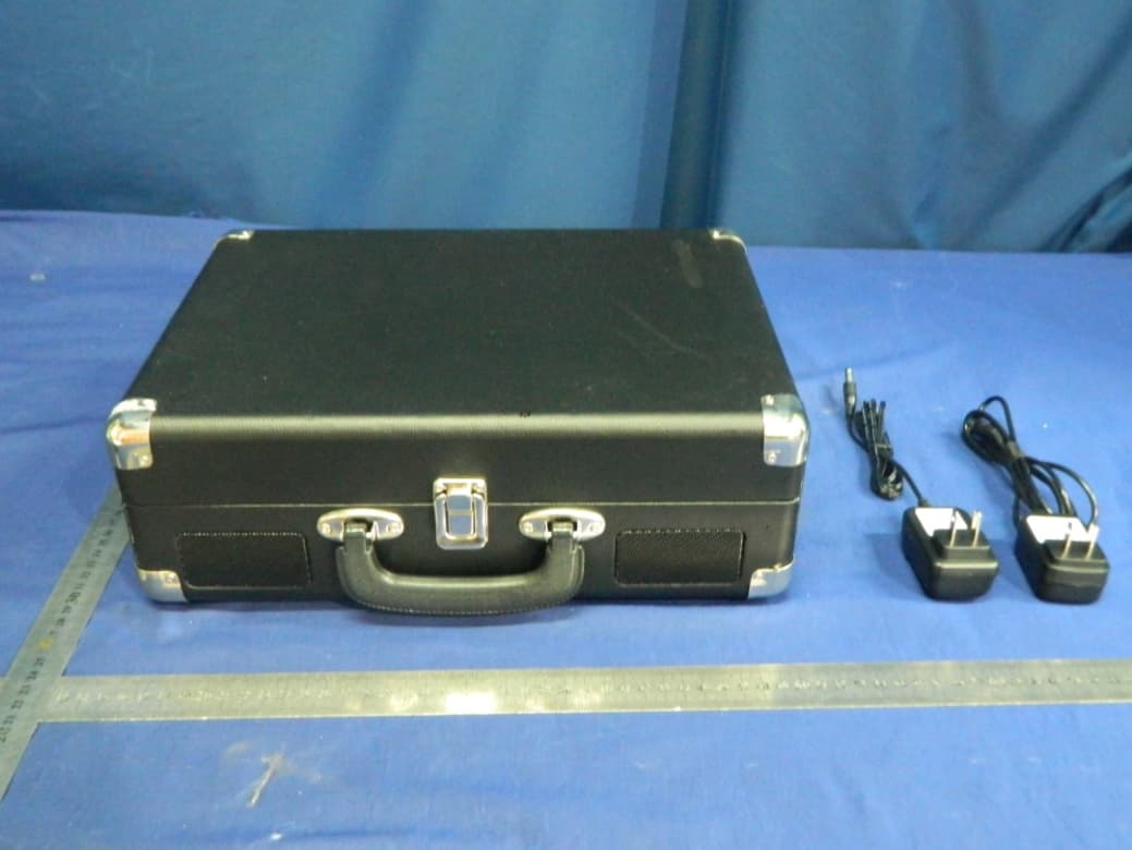 3-Speed Vintage Bluetooth Turntable - FCC ID OKUAEW15003 - Shenzhen Junlan Electronic Ltd