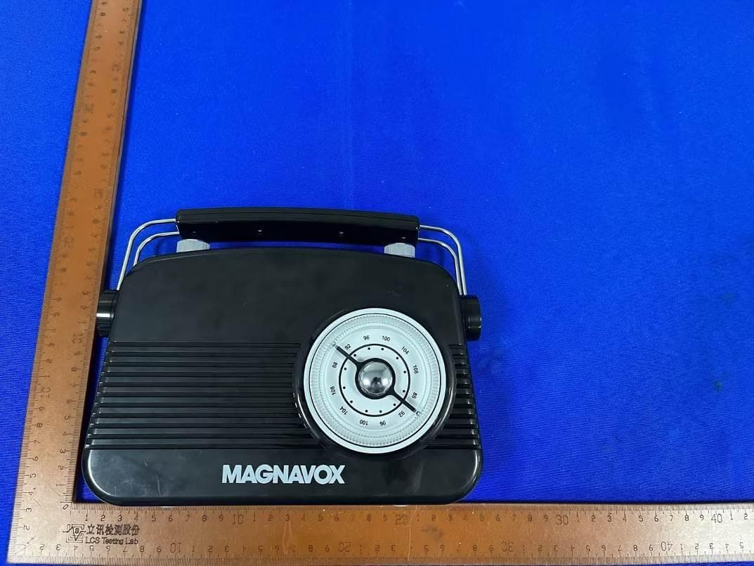RETRO BLUETOOTH SPEAKER and Dual Alarm Clock functionality - FCC ID OKUBS3413 - Shenzhen Junlan Electronic Ltd (3)