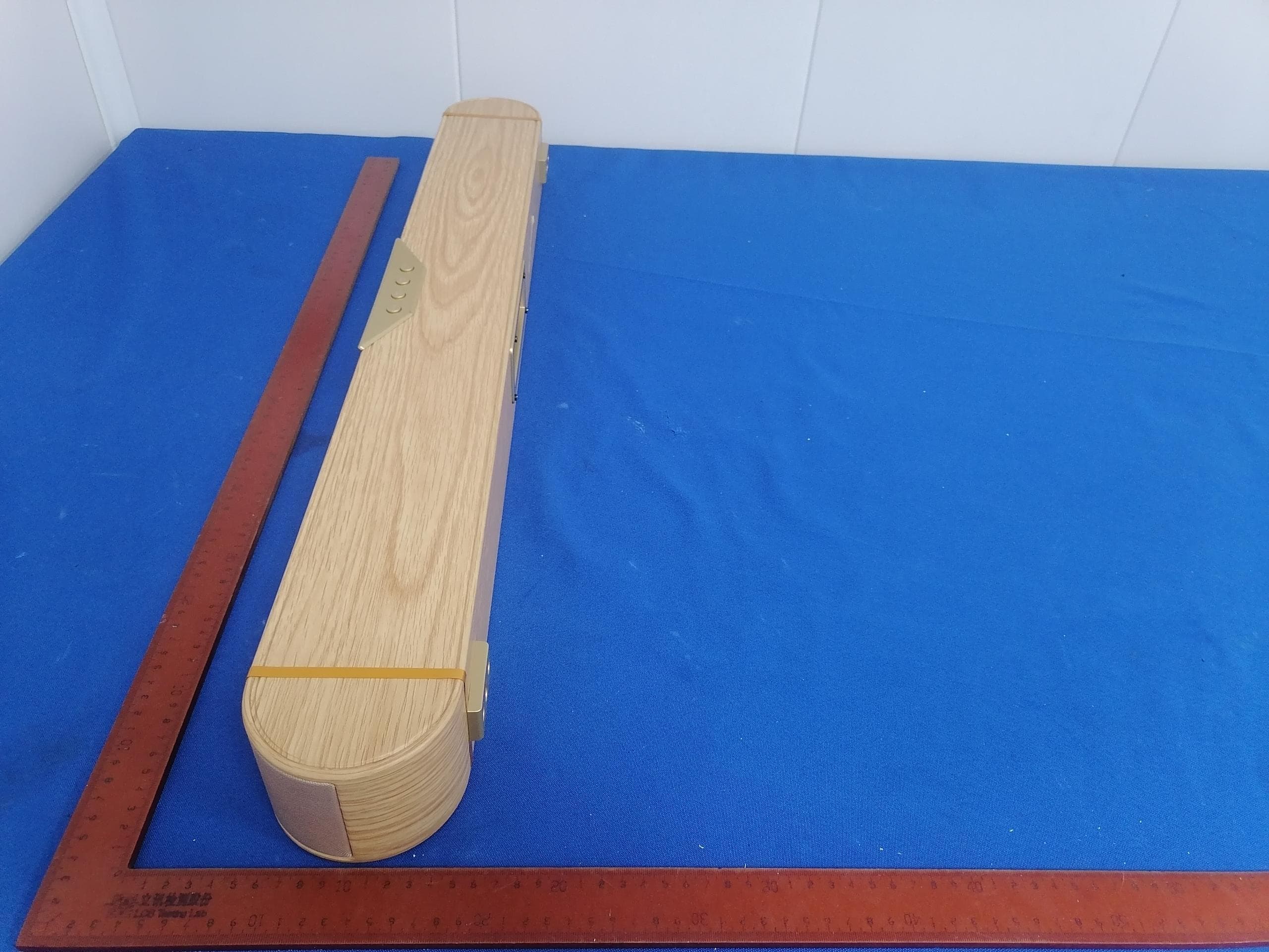 WOOD GRAIN&BRASS FINISH SOUND BAR - FCC ID OKUSB2838CB - Shenzhen Junlan Electronic Ltd (2)