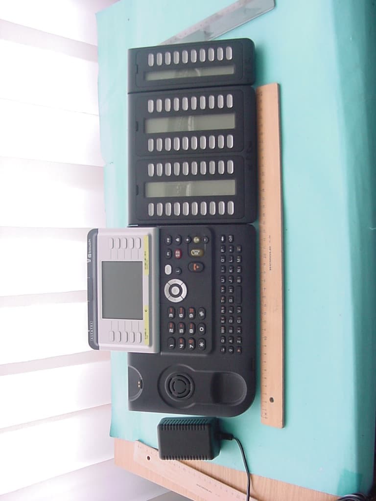IP Phone with Bluetooth - FCC ID OL33GV26043 - ALE International (3)