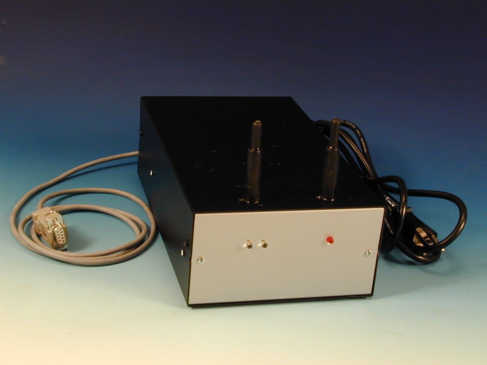 Wireless Audience Response Controller - FCC ID OM4TLVUCT4K - Logos Av Com S.r.l.