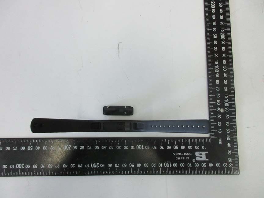 Low cost tracker w/o display and 4 LEDs - FCC ID OMC-M15027LED - iFIT Health and Fitness, Inc. (3)