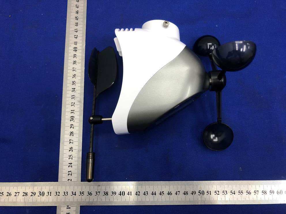 BREEZE PRO SENSOR - FCC ID OMOLTV-WSDTH03 - La Crosse Technology Ltd.
