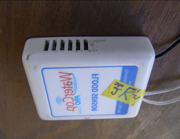 Flood Sensor - FCC ID ONCWPFS - DynaQuip Controls