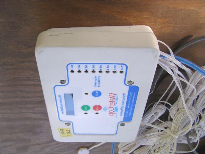 Monitoring Station - FCC ID ONCWPMS - DynaQuip Controls