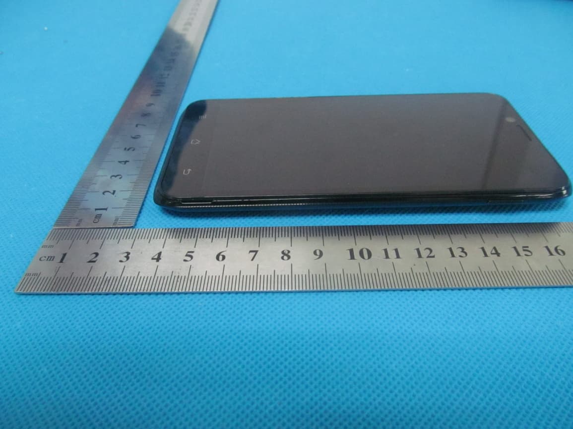 WCDMA Mobile Phone - FCC ID ONGORBITZ50 - MAXWEST TELECOM (3)