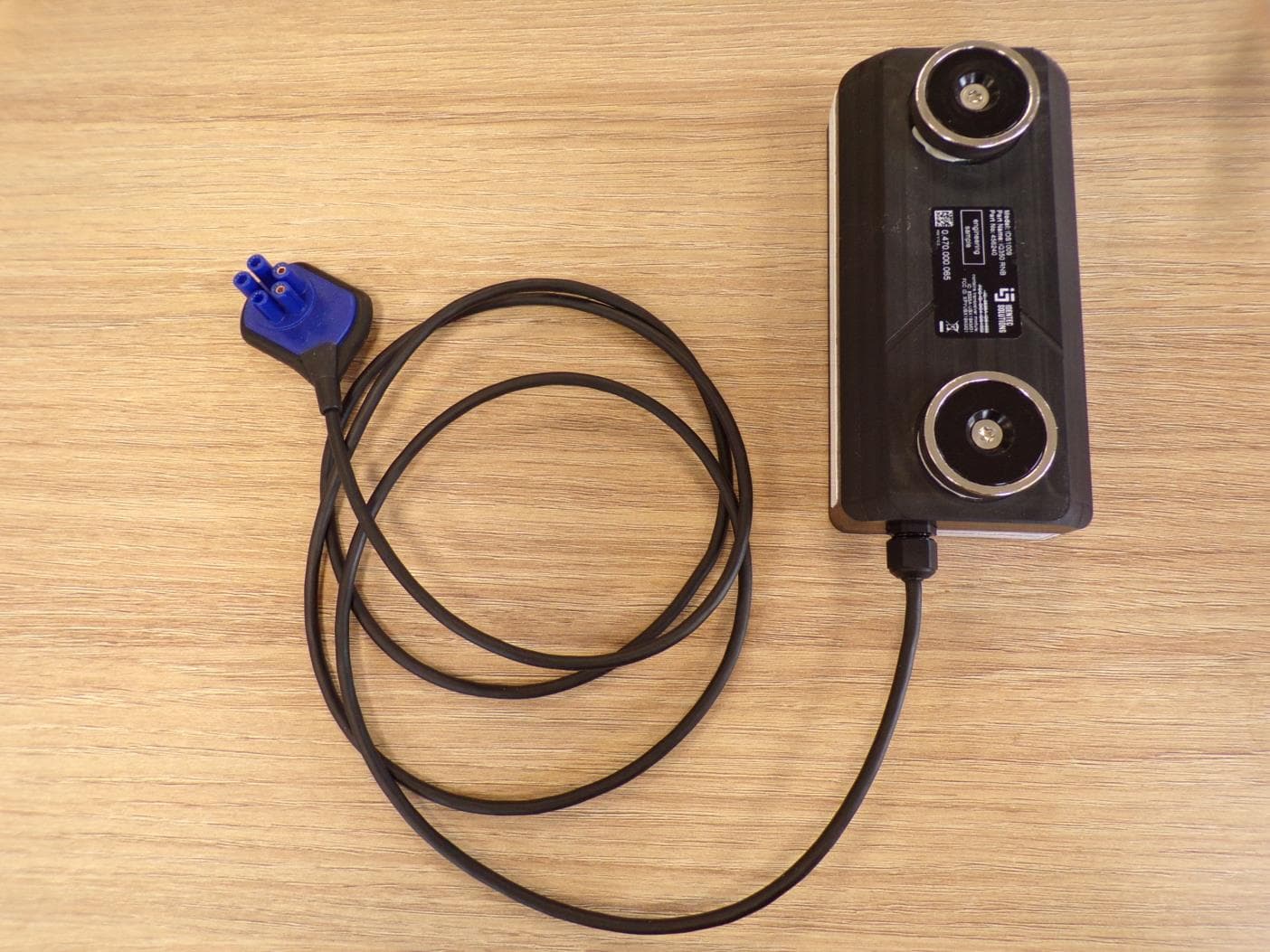 iQ350 RNB tag - FCC ID OO4-IDS1009 - Identec Solutions AG