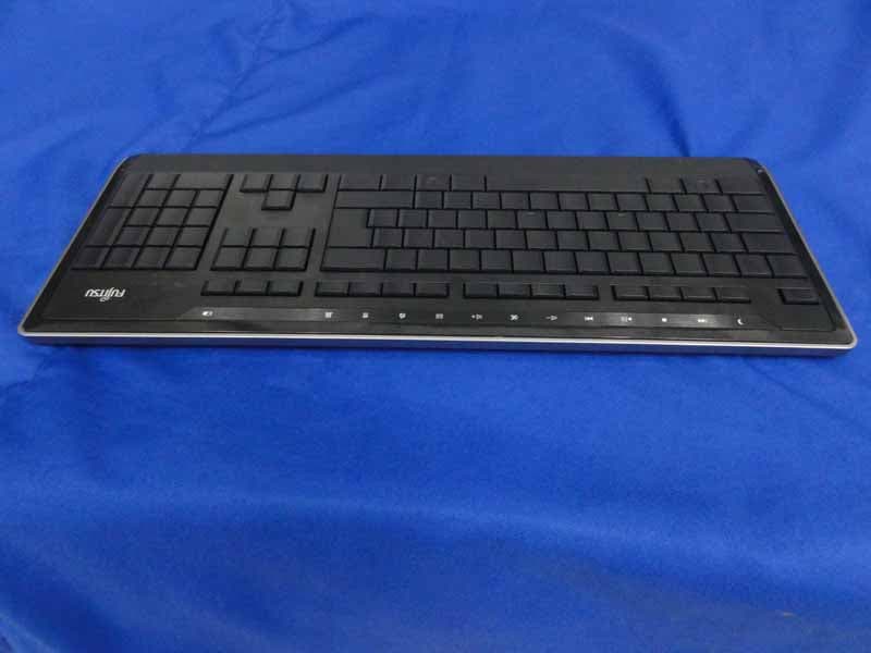 2.4GHz Wireless keyboard with multimedia keys - FCC ID OO9GK900 - G.Tech Technology Ltd. (4)