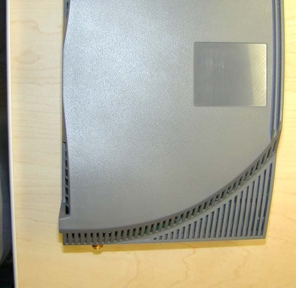 Wireless Modem - FCC ID OOX-EUM3005 - Vecima Networks Inc. (2)