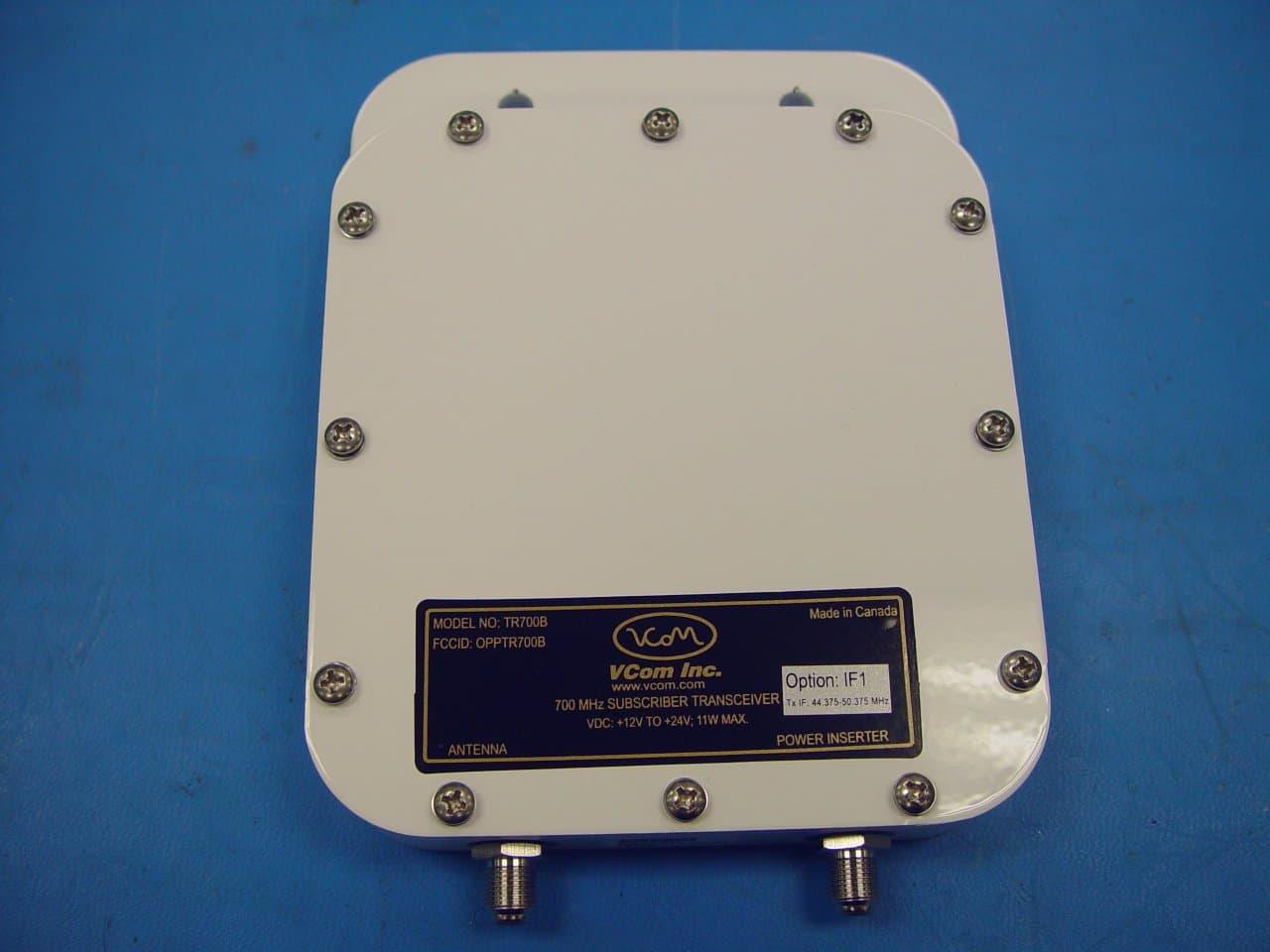 TR700B UHF Transceiver - FCC ID OPPTR700B - Vecima Networks Inc.