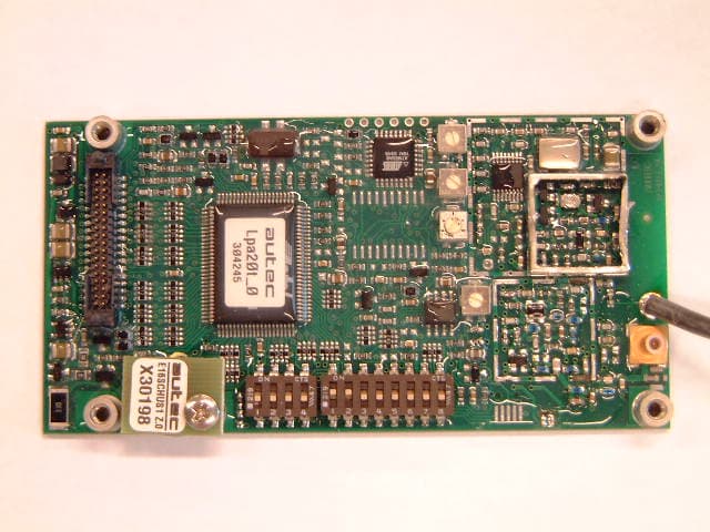 Handheld Transmitter TC02B04D - FCC ID OQA-TC02B04D - Autec s.r.l.
