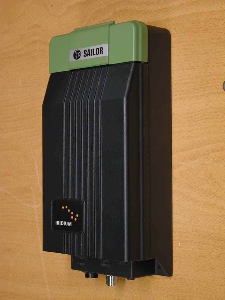 Iridium Telephone System - FCC ID OQSRTU4120A - ECI Satellite Communication A/S (3)