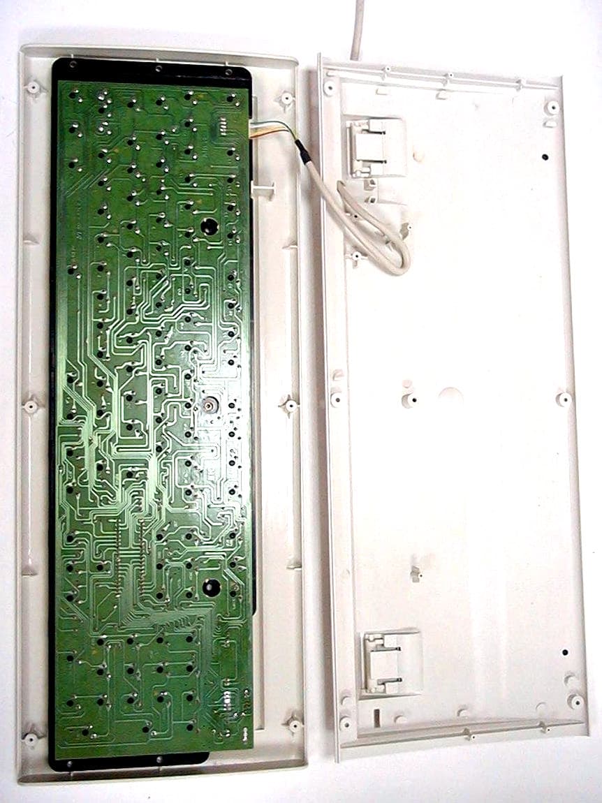Tamil/English Keyboard - FCC ID OSCTVSGOLD104 - TVS Electronics Limited (2)