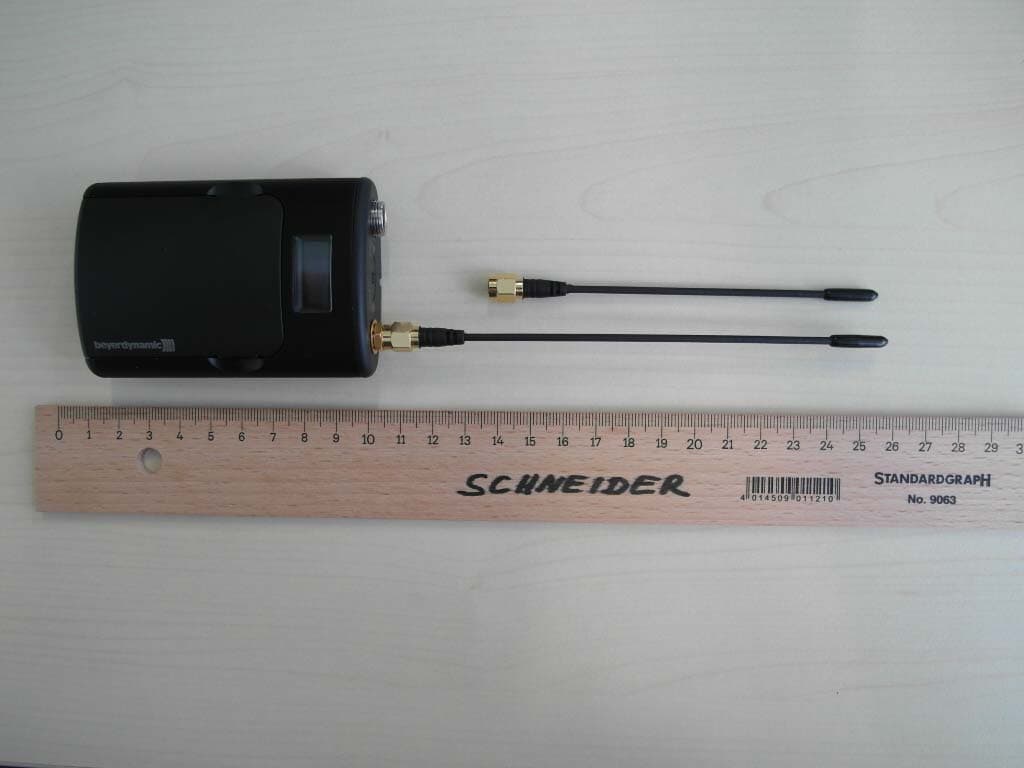 Wireless Microphone and handheld transmitter - FCC ID OSDTG1000B - Beyerdynamic (2)