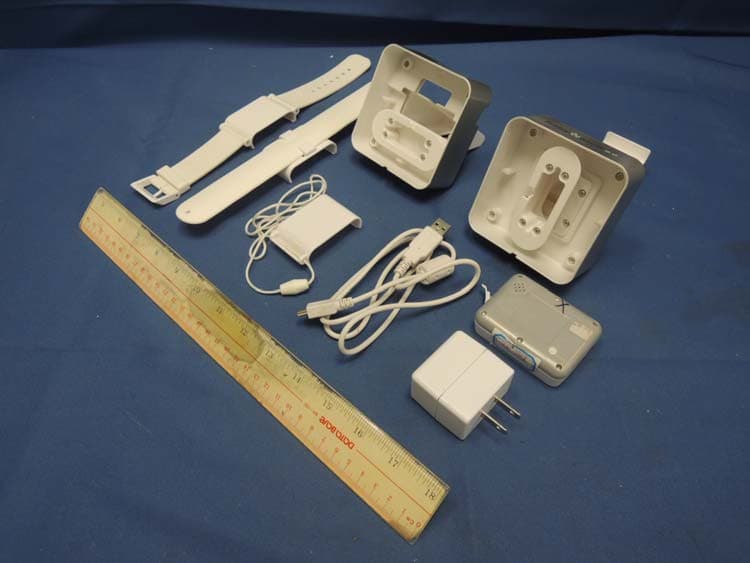 2.4GHz FHSS Video Baby Monitor - Parent Unit - FCC ID OTA44231RX - Jakks Pacific (HK) Ltd. (2)