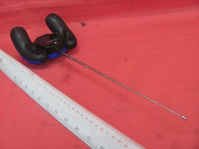 Fly Wheels Radio Control-2 Wheels - FCC ID OTA56812TX49 - Jakks Pacific (HK) Ltd. (4)