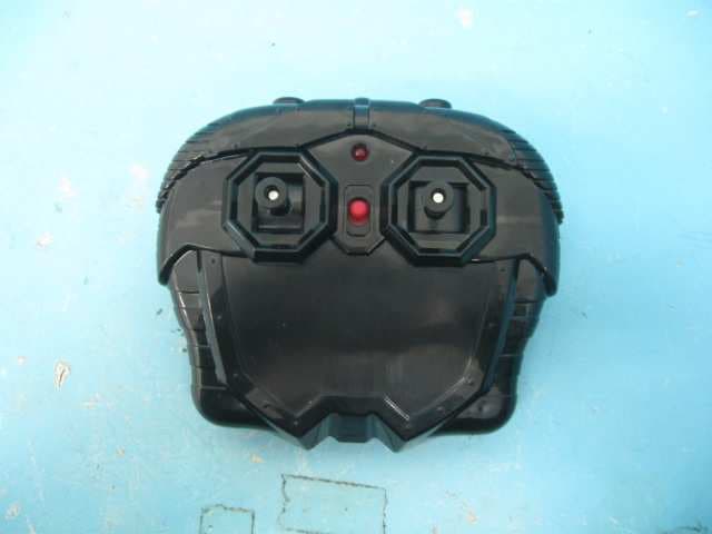 XPV/Marvel - RC Rollover Rumbler - FCC ID OTA97114TX - Jakks Pacific (HK) Ltd. (2)