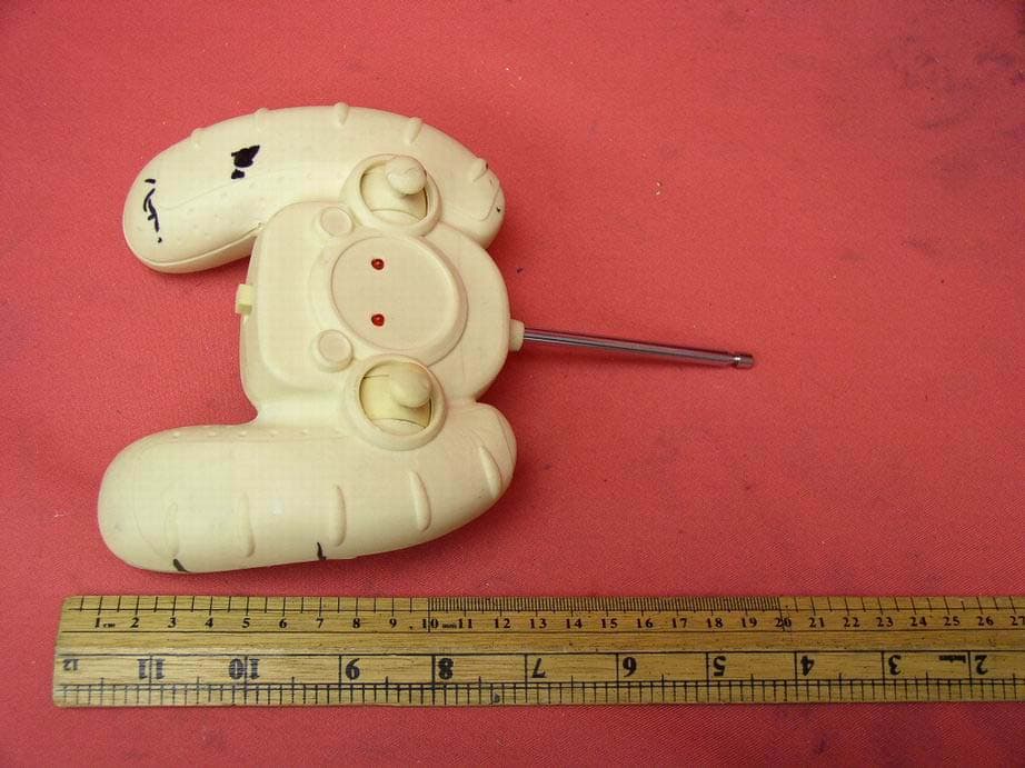 RC Car - FCC ID OTARC71266T27 - Jakks Pacific (HK) Ltd.