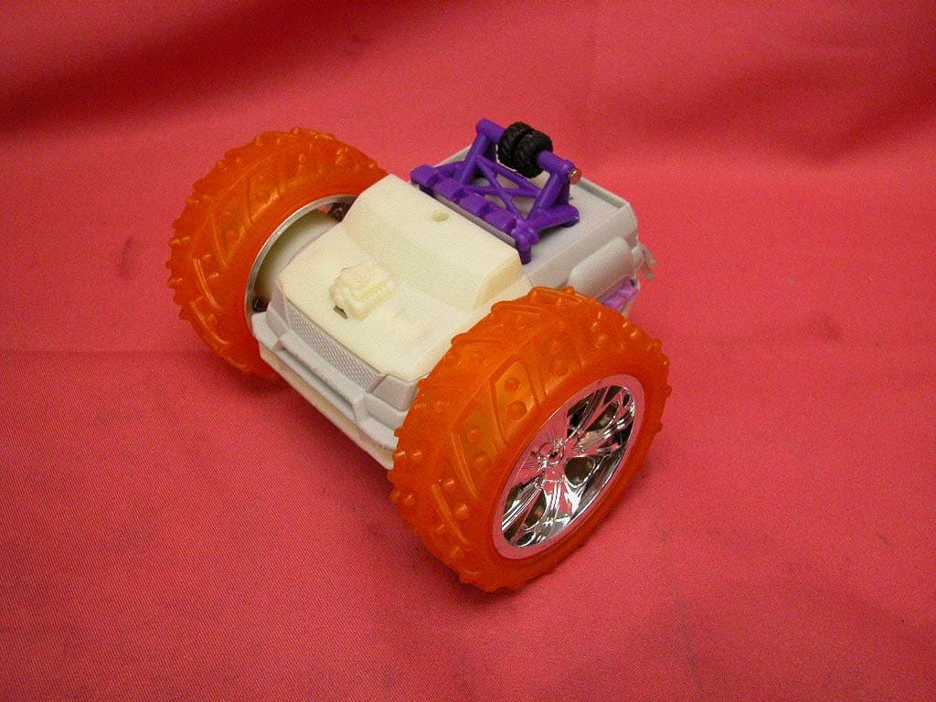 RC Car - FCC ID OTARC73642R49 - Jakks Pacific (HK) Ltd. (2)