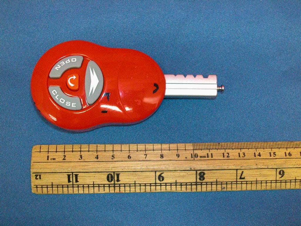 RC Car - FCC ID OTARC73807T27 - Jakks Pacific (HK) Ltd. (2)