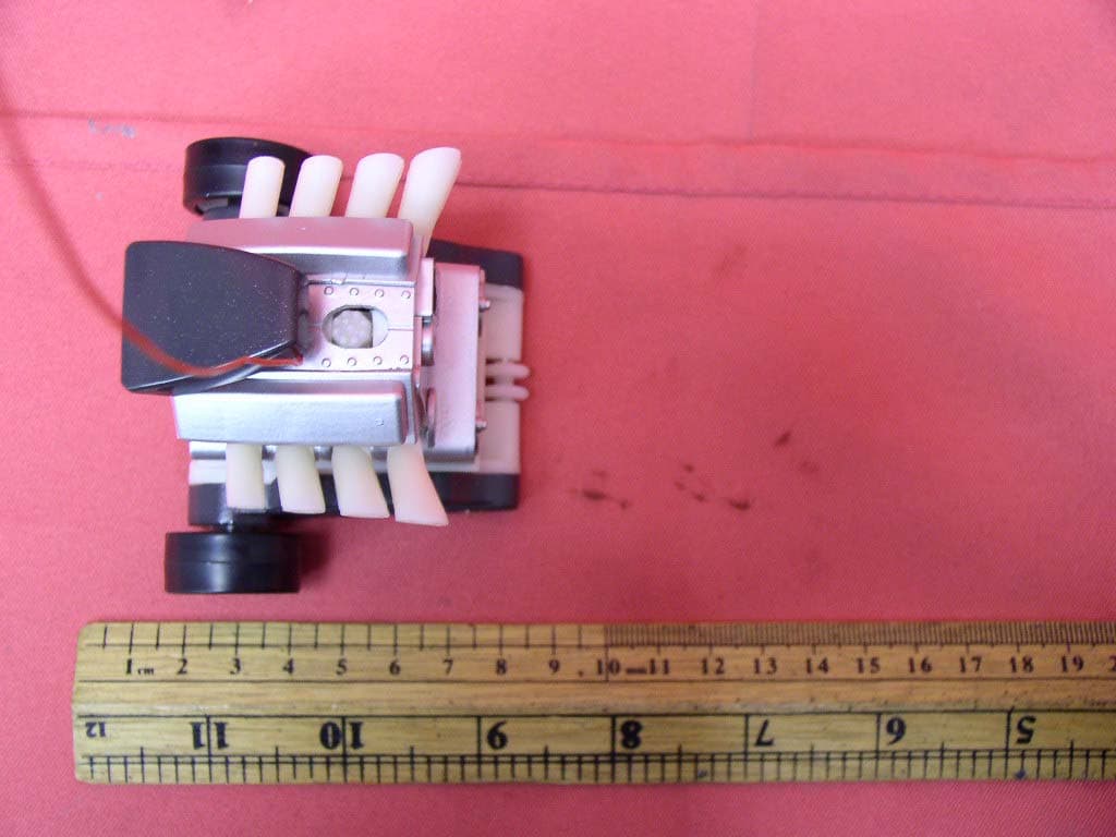 RC Car - FCC ID OTARC73846R49 - Jakks Pacific (HK) Ltd. (3)