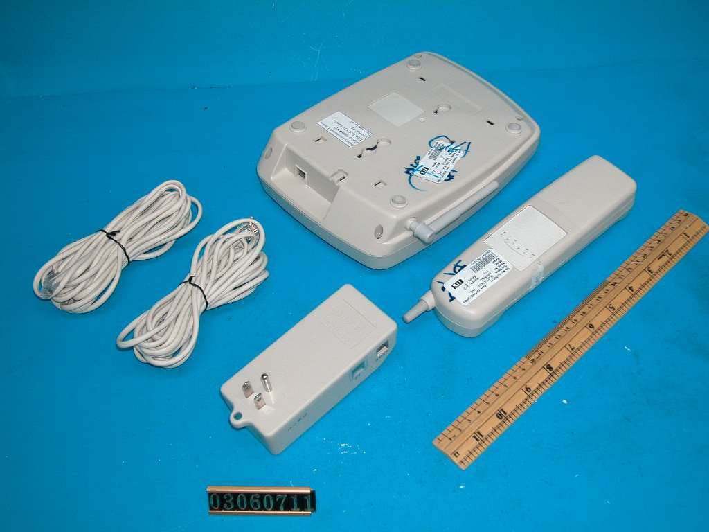 900MHz DSSS Cordless Phone System - FCC ID OTHN-9000MWD - Tele Matrix Equipment, LLC (2)