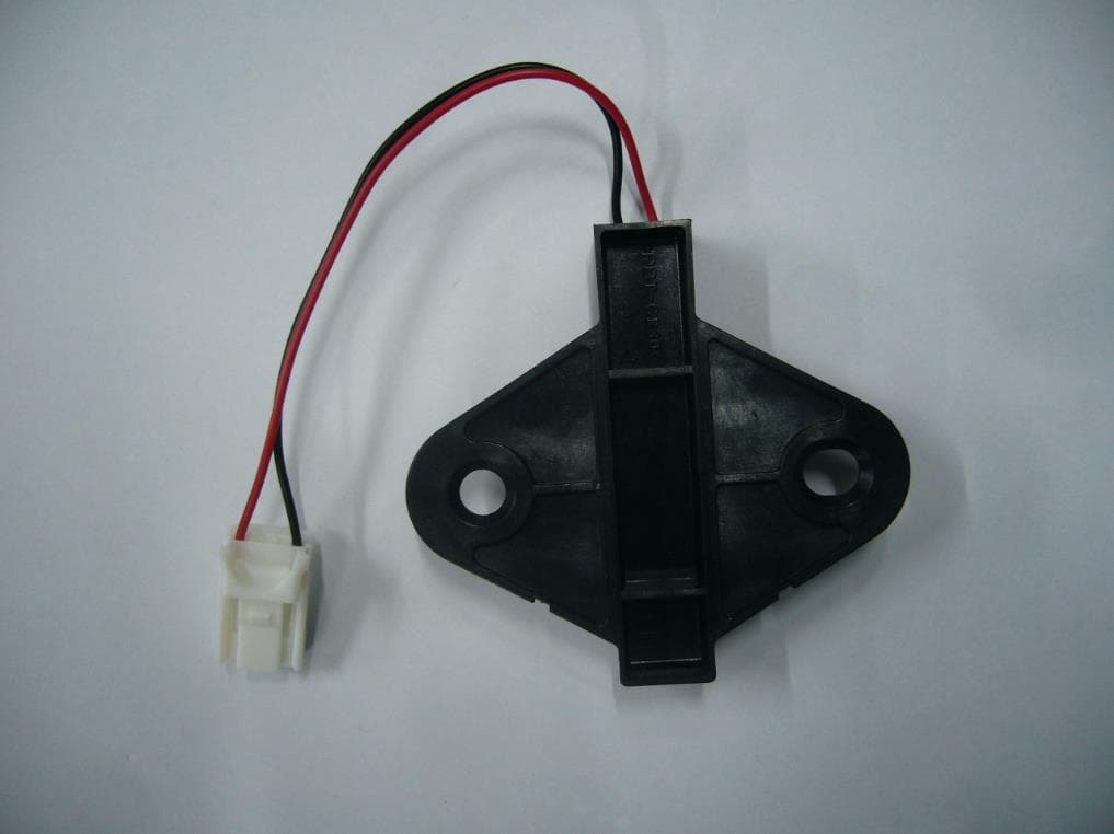 Transmitter of Keyless Entry System - FCC ID OUCR515E - NIDEC MOBILITY CORPORATION (3)