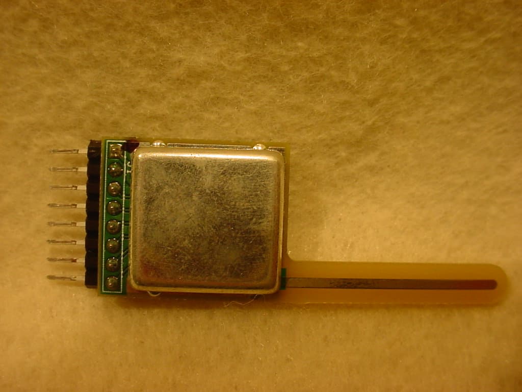 CYBERSYNC TRANSCEIVER 1 - FCC ID OUECSXCVR1 - Paul C. Buff, Inc. (3)