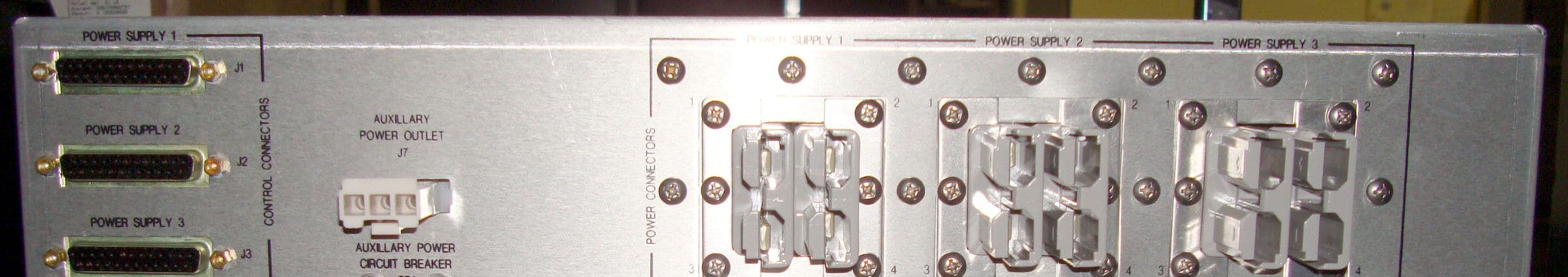 5000-Watt UHF Digital Transmitter - FCC ID OUS6U4AD - UBS-Axcera (1)