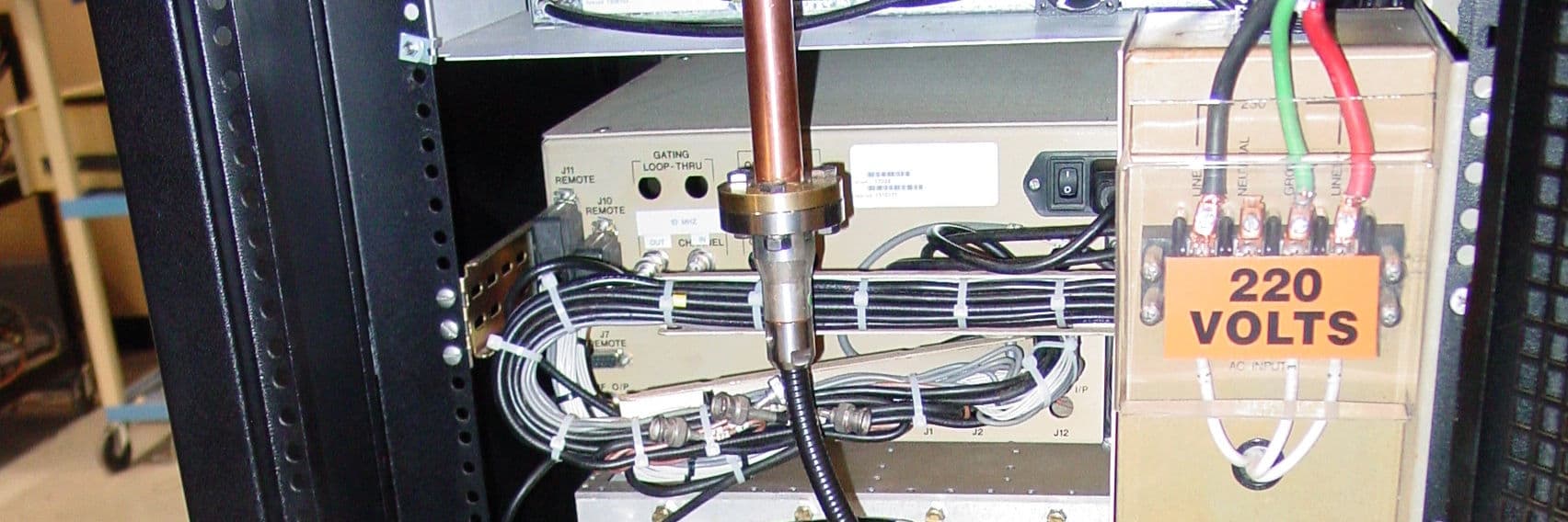 300-Watt UHF Digital Transmitter - FCC ID OUSDT830A - UBS-Axcera