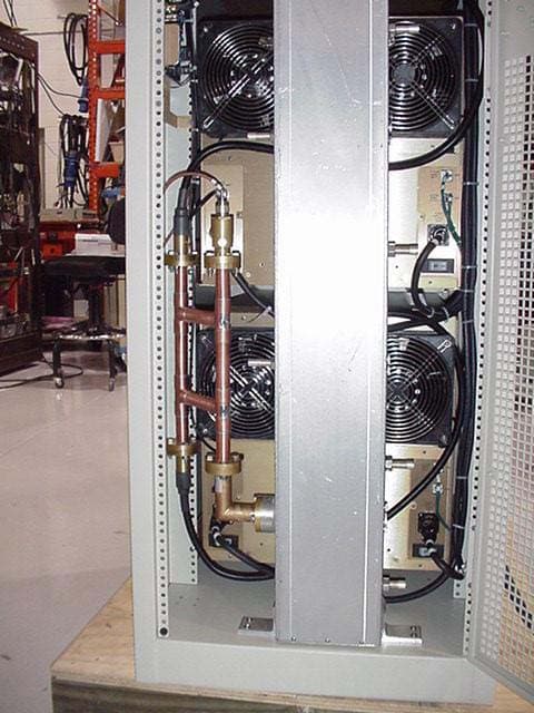 2000-Watt UHF Transmitter - FCC ID OUSLU2000AT - UBS-Axcera (2)