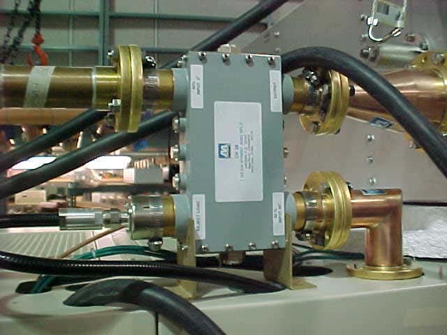 5000-Watt UHF Transmitter - FCC ID OUSLU5000AT - UBS-Axcera (3)