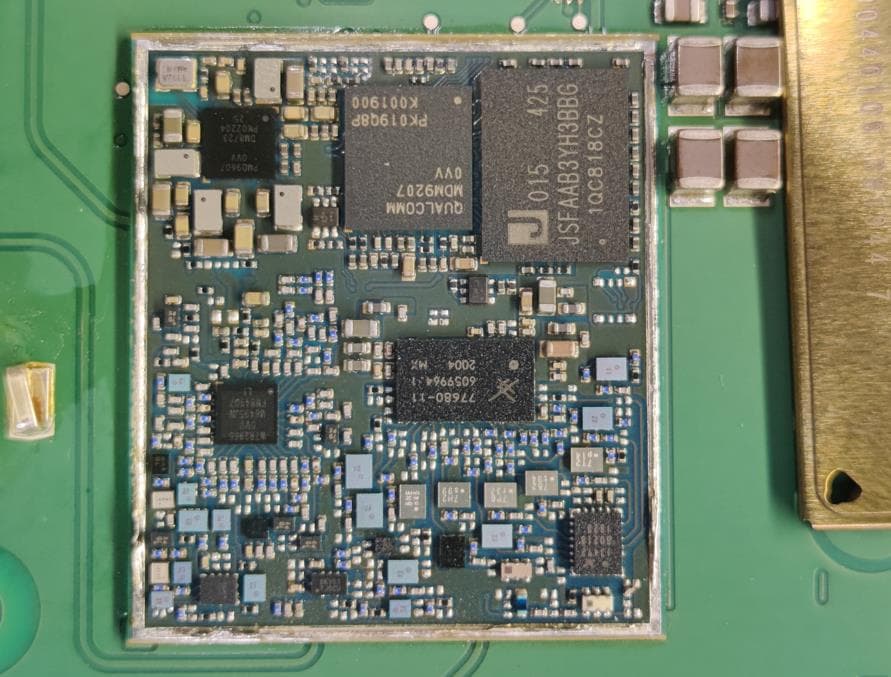 Telematics Modem - FCC ID OV5-MA4R - Deere & Company dba John Deere Intelligent Solutions Group (4)