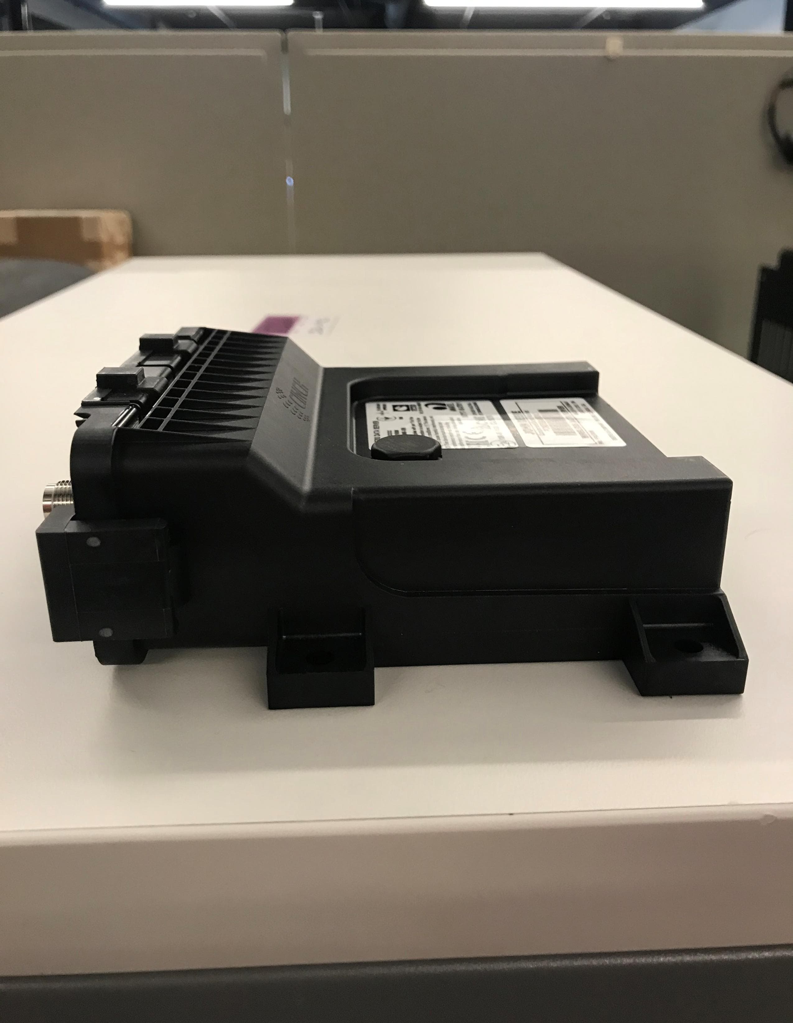 Wireless Data Server - FCC ID OV5-WDSB - Deere & Company dba John Deere Intelligent Solutions Group (2)