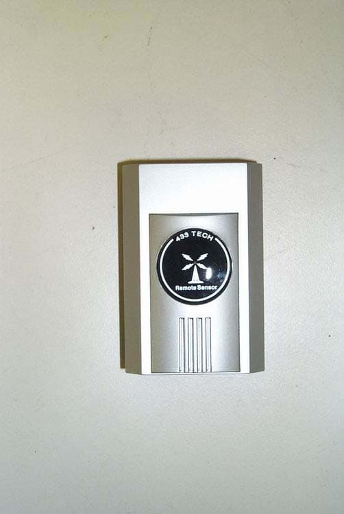 Wireless Thermometer with Clock WS - FCC ID OWFWS - Know-How Development Ltd