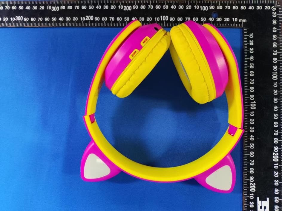 Bluetooth Stereo Headphone - FCC ID OWT-SMK302 - Arts Digital Technology (HK) Limited (2)