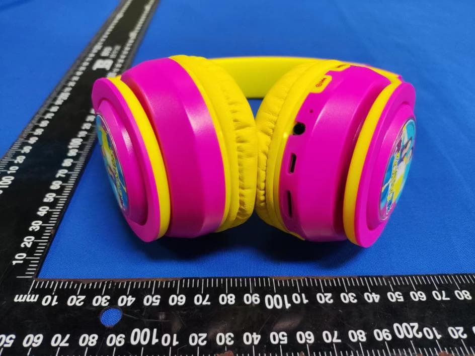 Bluetooth Stereo Headphone - FCC ID OWT-SMK302 - Arts Digital Technology (HK) Limited (4)