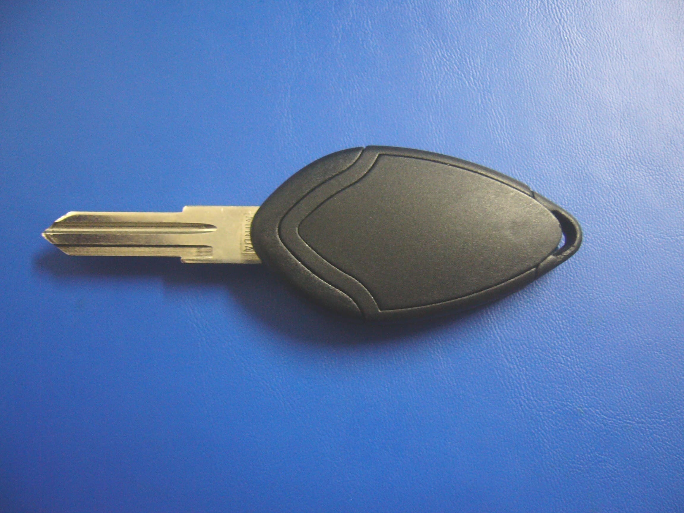 AUTOMOTIVE KEY FOB - FCC ID OXC457800 - PFK Electronics (Pty) Limited