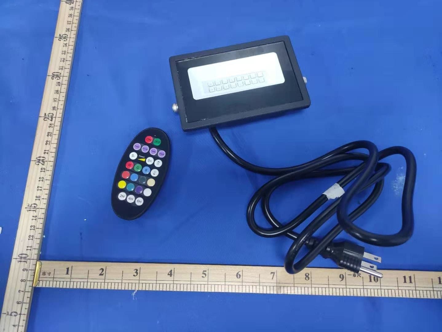 Flood lights - FCC ID OXGSH03 - Willis Electric Co., Ltd. (3)