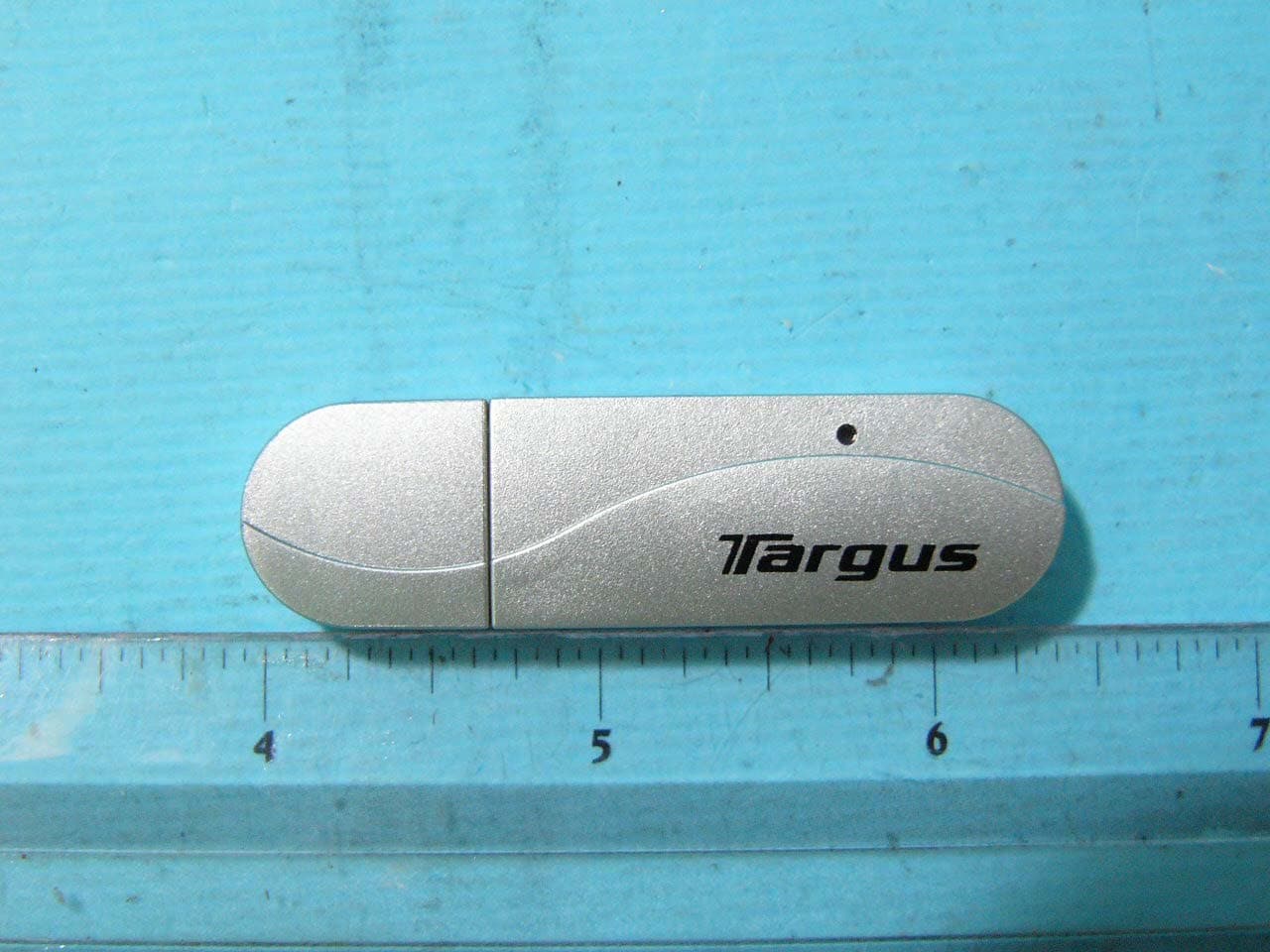 USB Bluetooth 2.0 EDR Dongle Class 2 - FCC ID OXM000002 - Targus International LLC