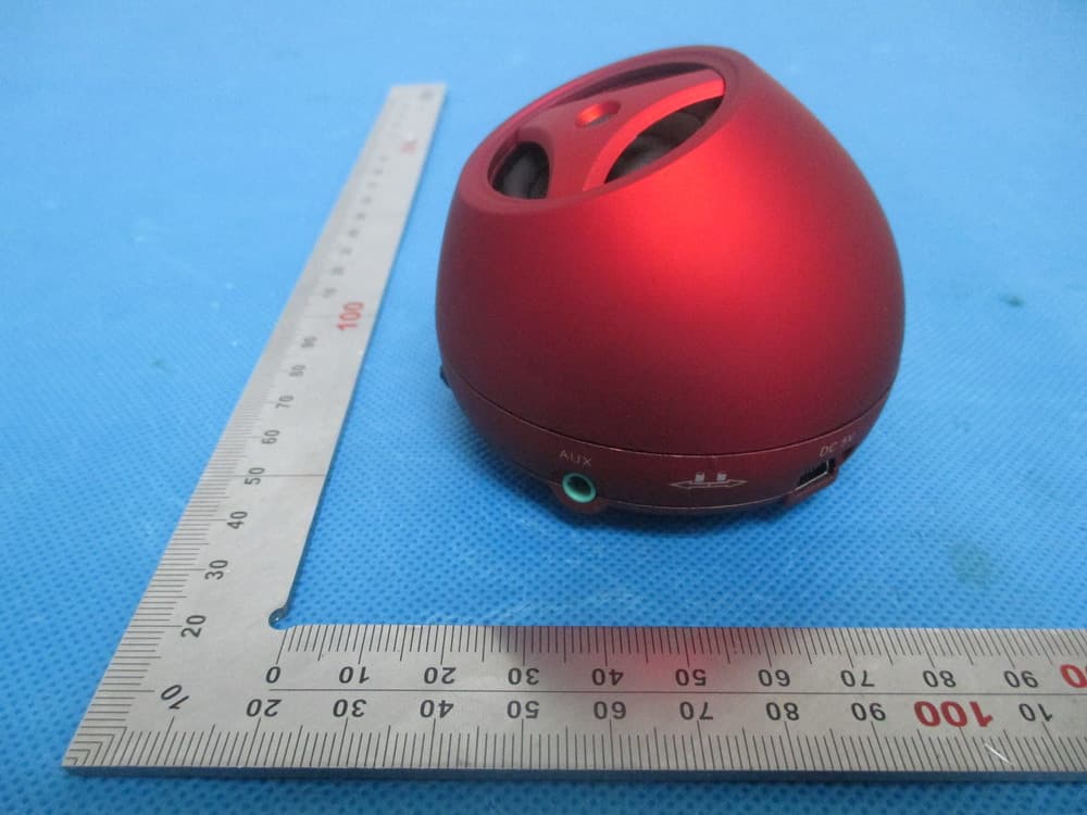 Wireless Bluetooth speaker - FCC ID OYCBT030 - Dongguan Taide Industrial Co., Ltd. (4)